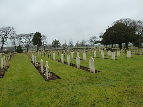 Clayhall Royal Naval Cemetery, Hampshire